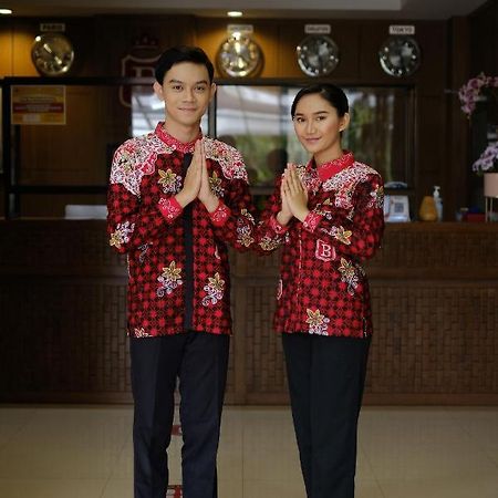 Baratha Hotel & Resto Bondowoso Ngoại thất bức ảnh