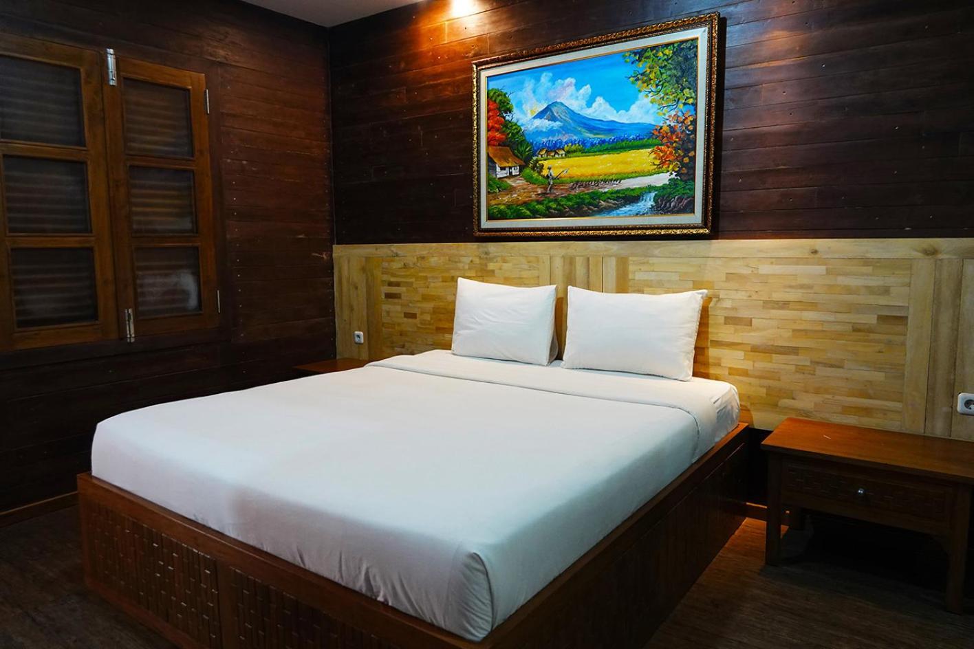 Baratha Hotel & Resto Bondowoso Ngoại thất bức ảnh