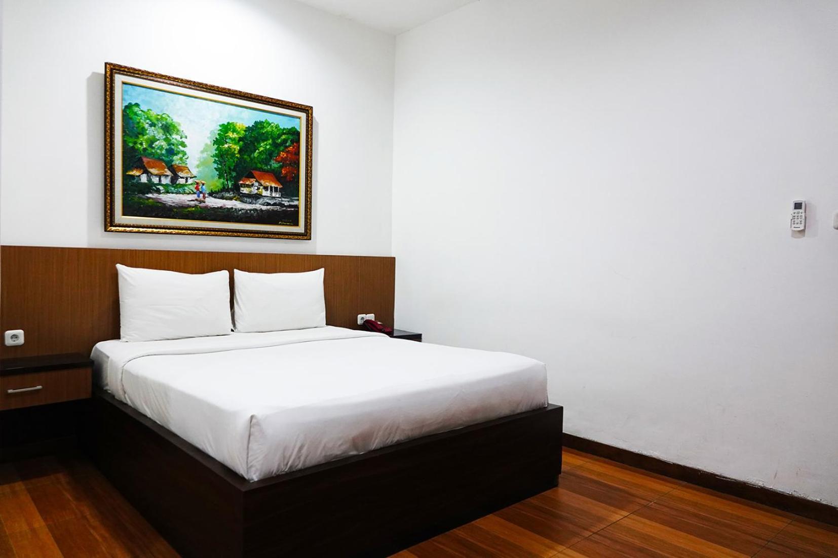 Baratha Hotel & Resto Bondowoso Ngoại thất bức ảnh