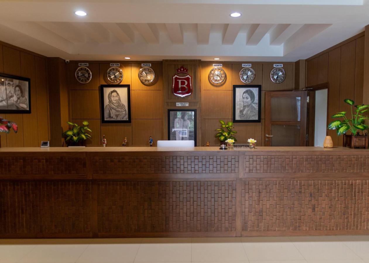 Baratha Hotel & Resto Bondowoso Ngoại thất bức ảnh