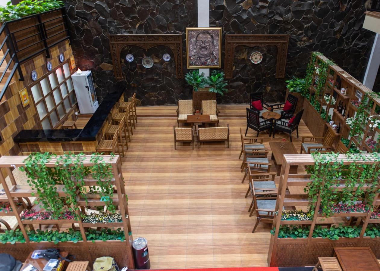 Baratha Hotel & Resto Bondowoso Ngoại thất bức ảnh