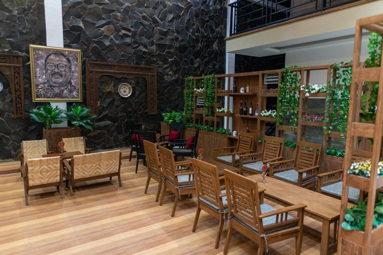 Baratha Hotel & Resto Bondowoso Ngoại thất bức ảnh