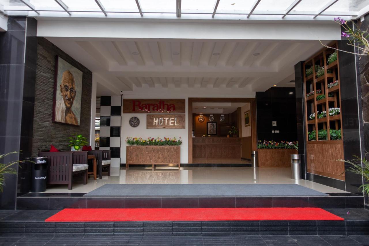 Baratha Hotel & Resto Bondowoso Ngoại thất bức ảnh