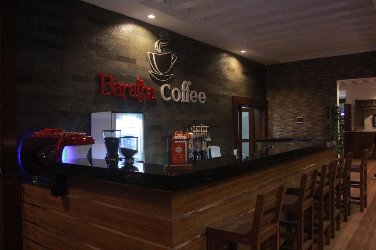 Baratha Hotel & Resto Bondowoso Ngoại thất bức ảnh
