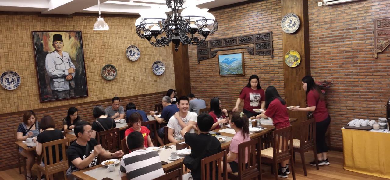 Baratha Hotel & Resto Bondowoso Ngoại thất bức ảnh